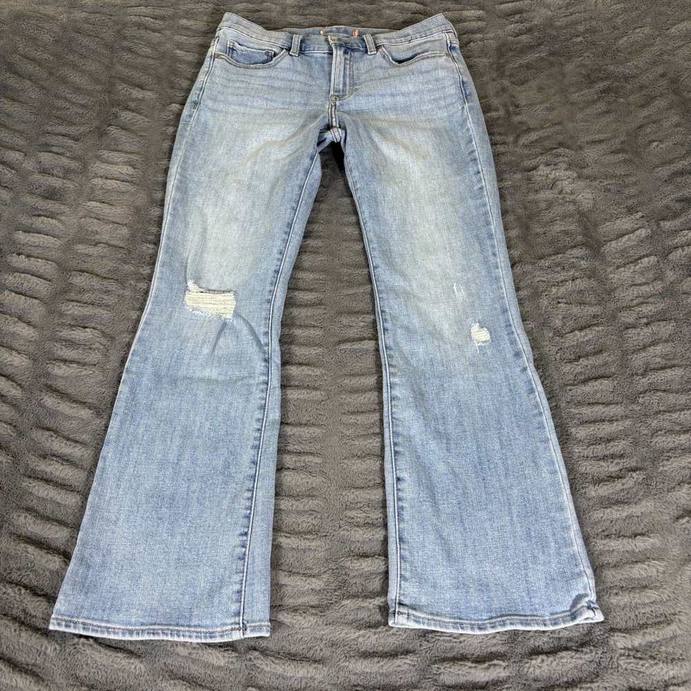 Lucky Brand Sweet Mid Rise Bootcut Jeans Light Wash Distressed Size 8/29A AT251